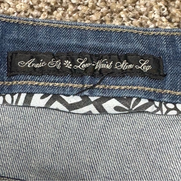 Obey Women's Straight Leg Blue Jeans - Picture 7 of 11